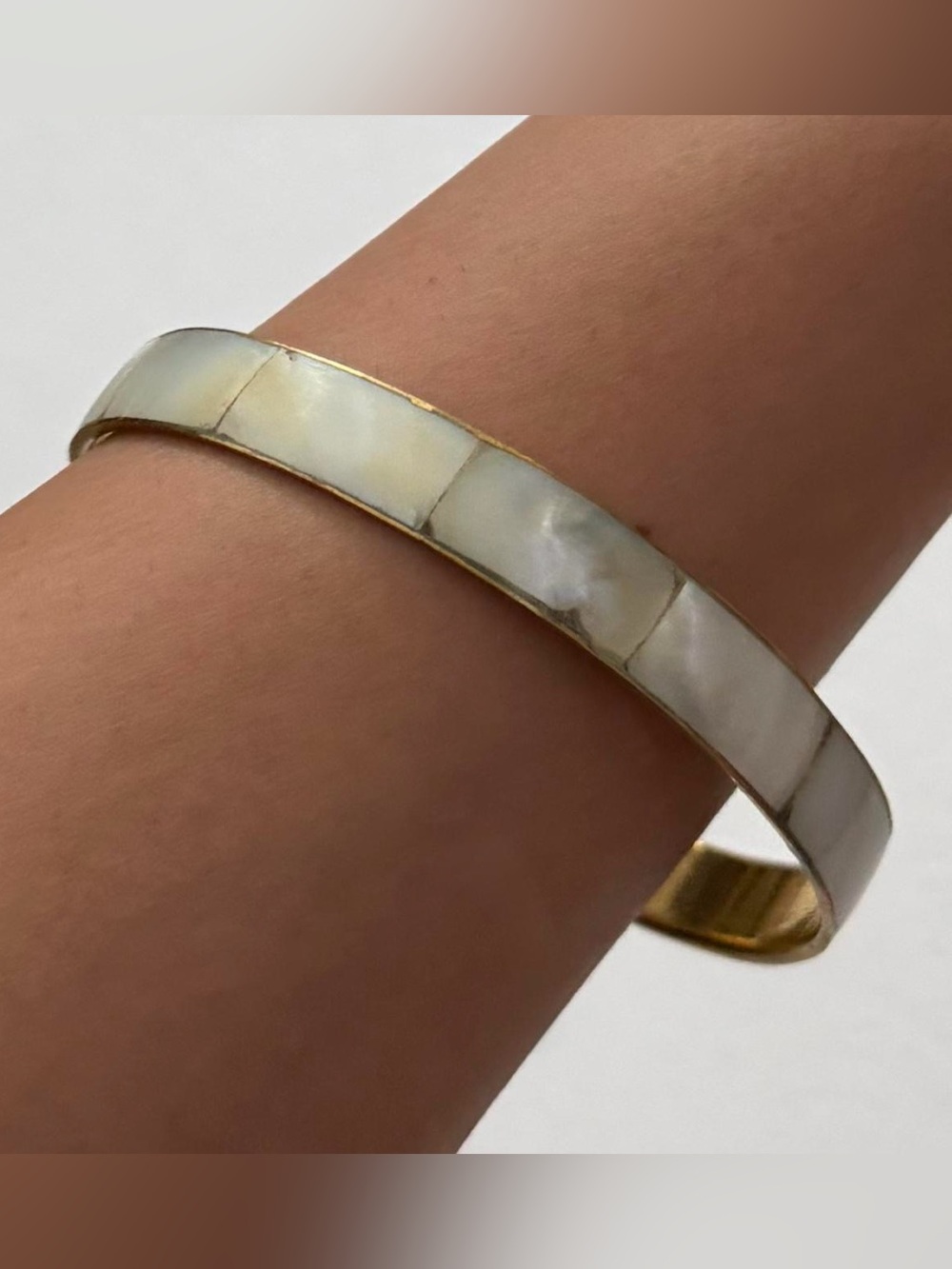 vintage mother of pearl bangle bracelet